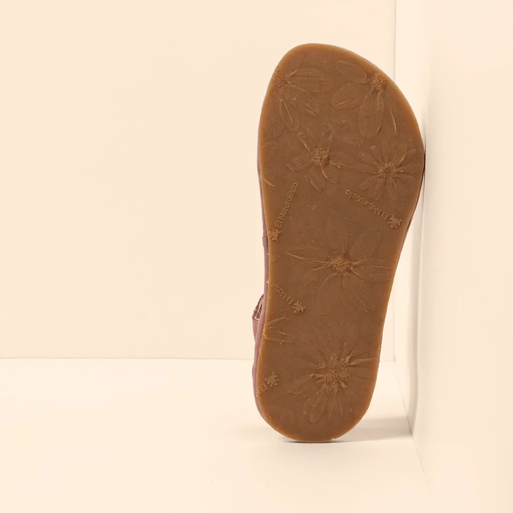 EL NATURALISTA Summer - N5686 Cuero 38