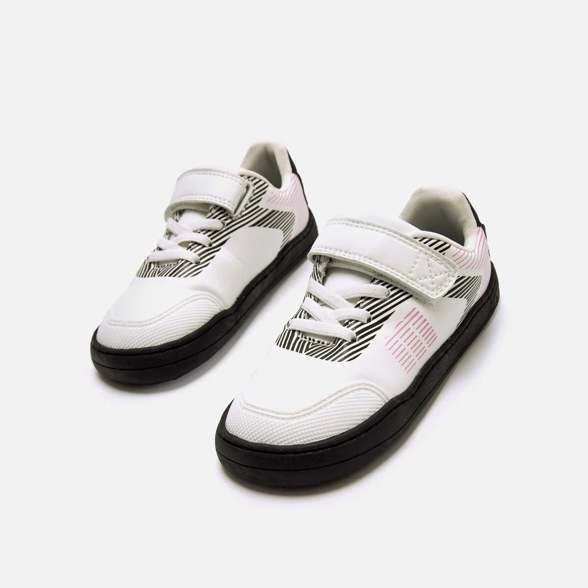 Action - MUSTANG - Barefoot You