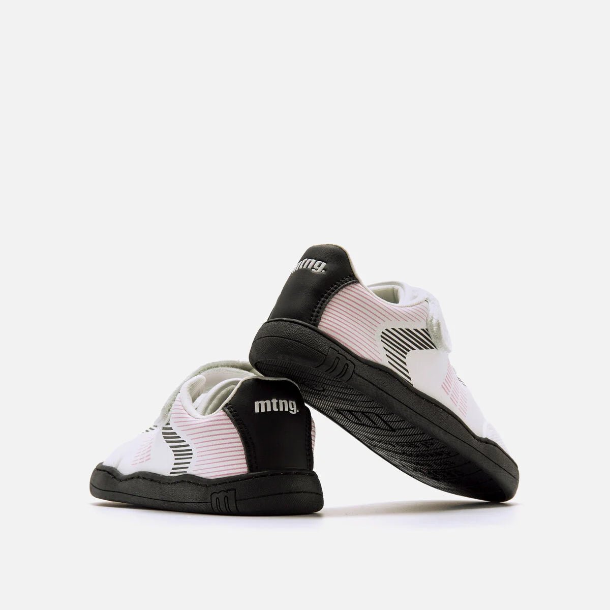 Action - MUSTANG - Barefoot You