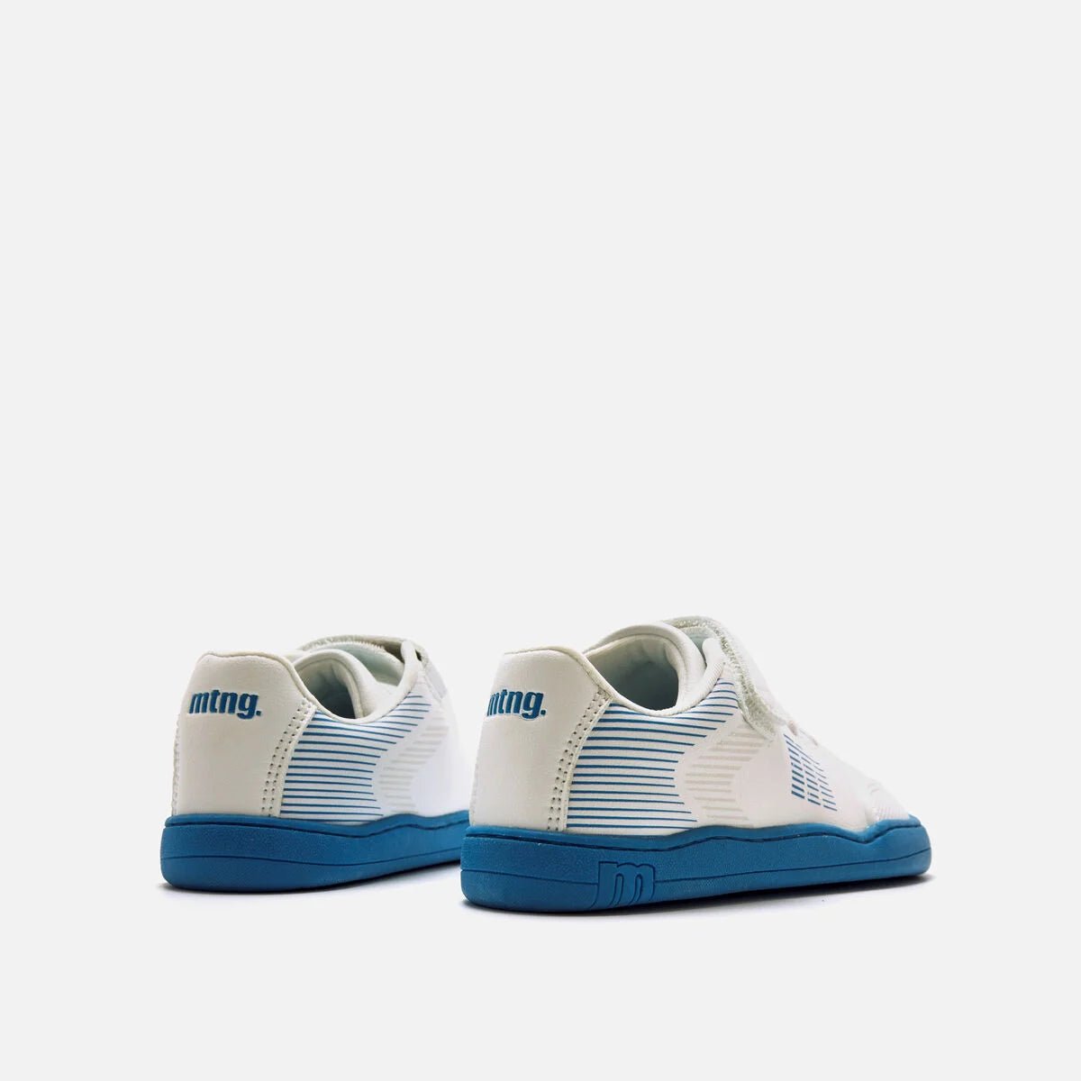 Action - MUSTANG - Barefoot You