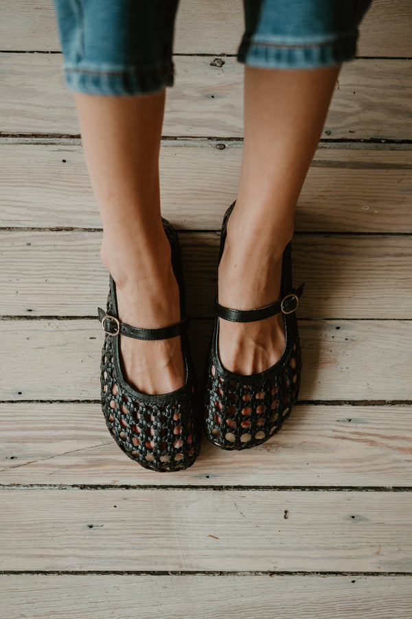 Woven Bailarina