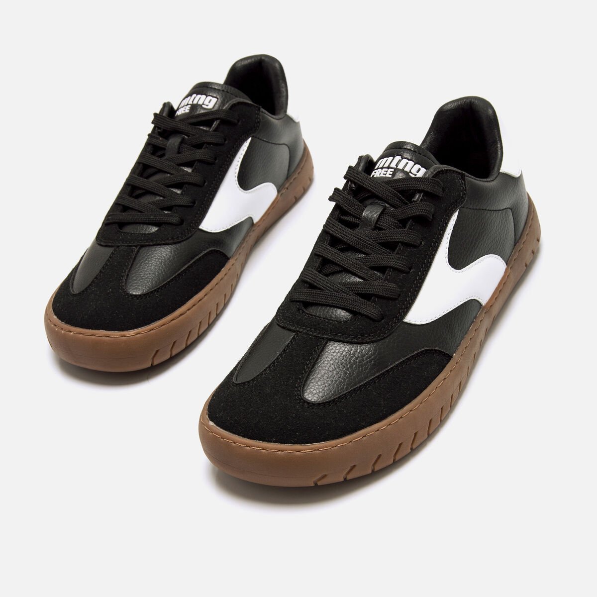 Pluto - MUSTANG - Barefoot You